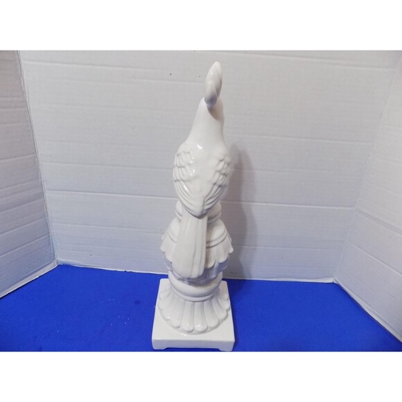 NEW Royal Cockatoo Parrot Statue Figurine Tropical Home Decor Birds - Picture 4 of 5